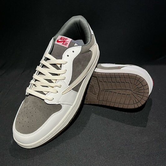 Tenis Travis Low Reverse Moca
