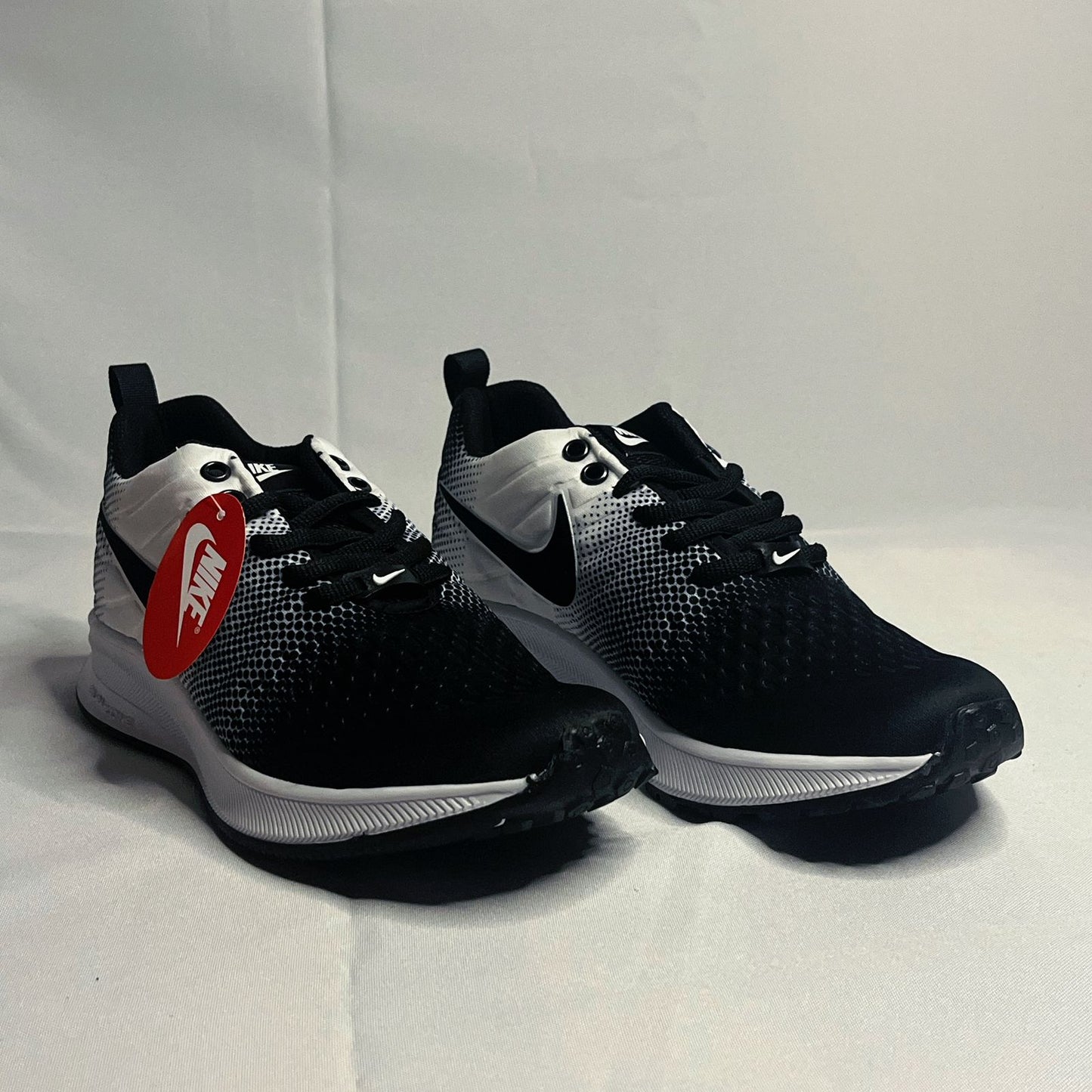 012 Negro Blanco Negro