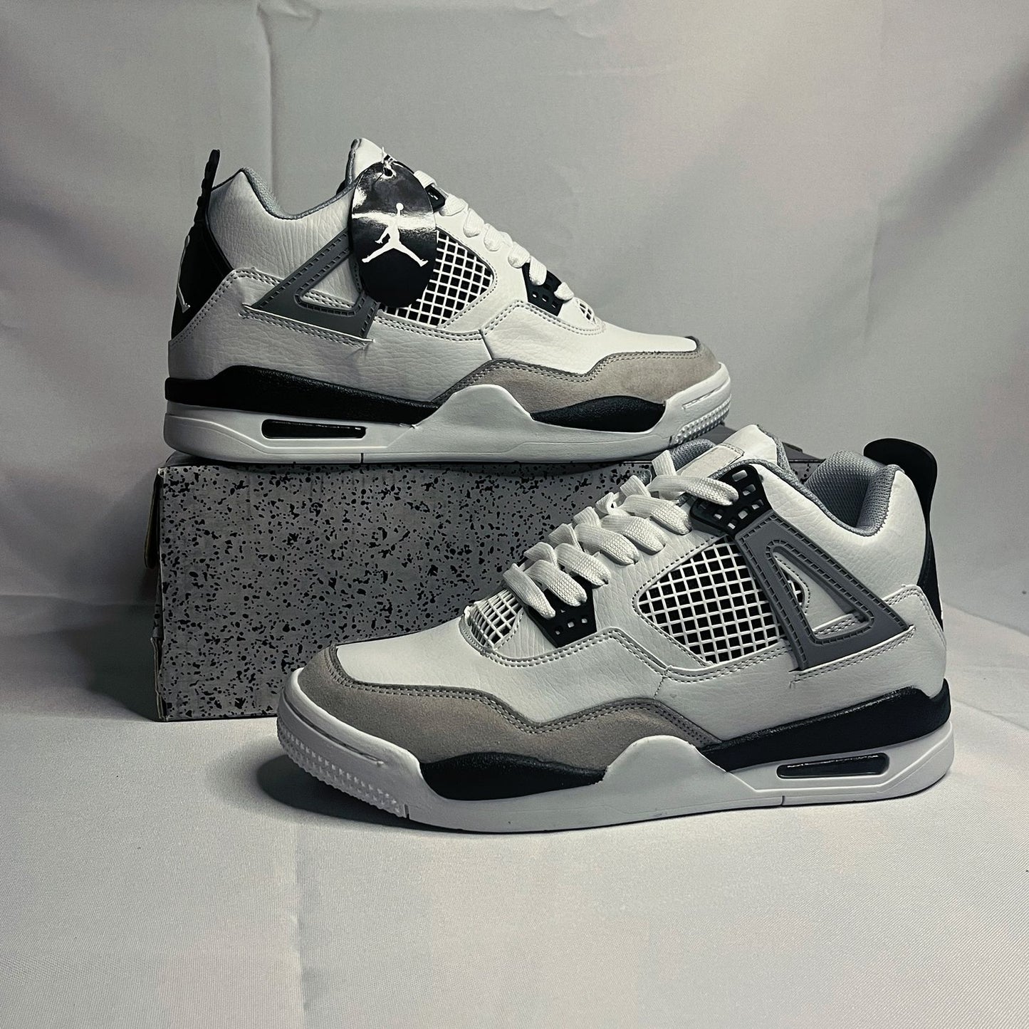 Retro 4 Blanco Gris Negro