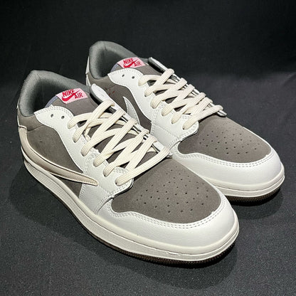Tenis Travis Low Reverse Moca