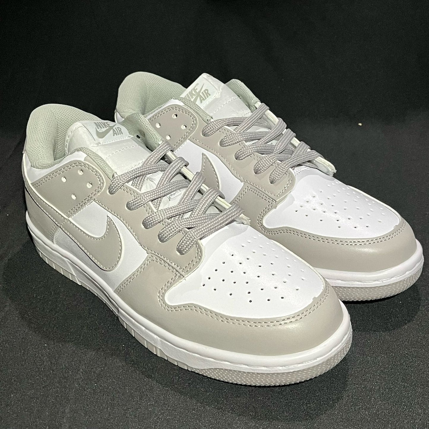 Tenis Dunk Low Blanco Gris